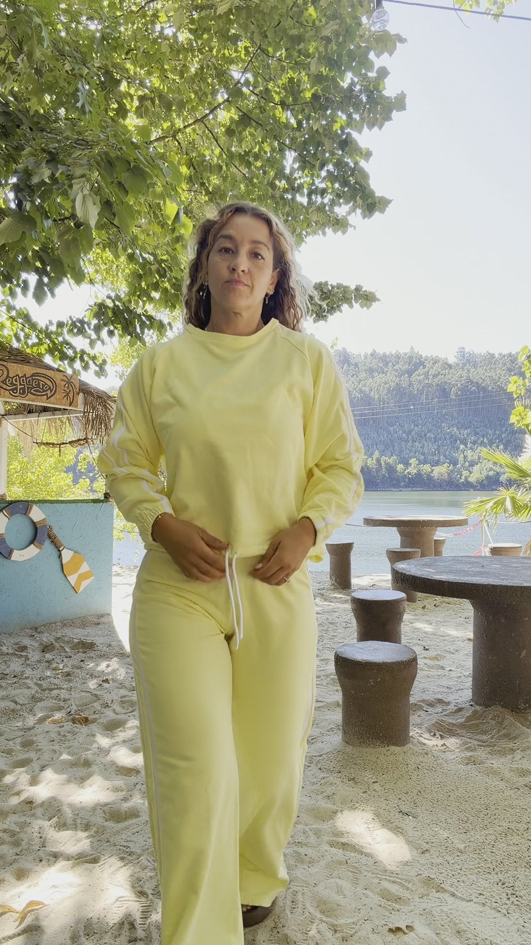 Vídeo do Conjunto Mimosa com camisola e calça